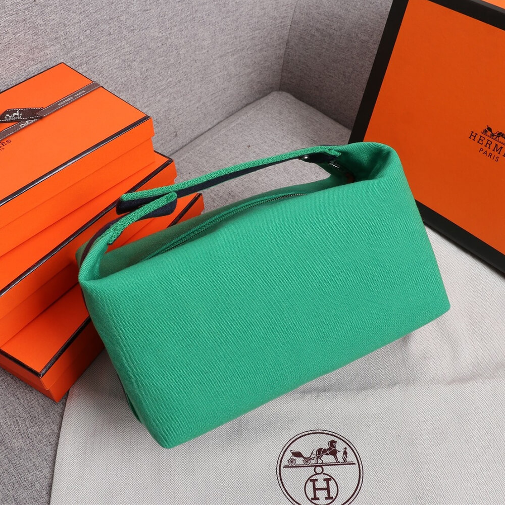 Green Hermes toiletery bag - Image 3