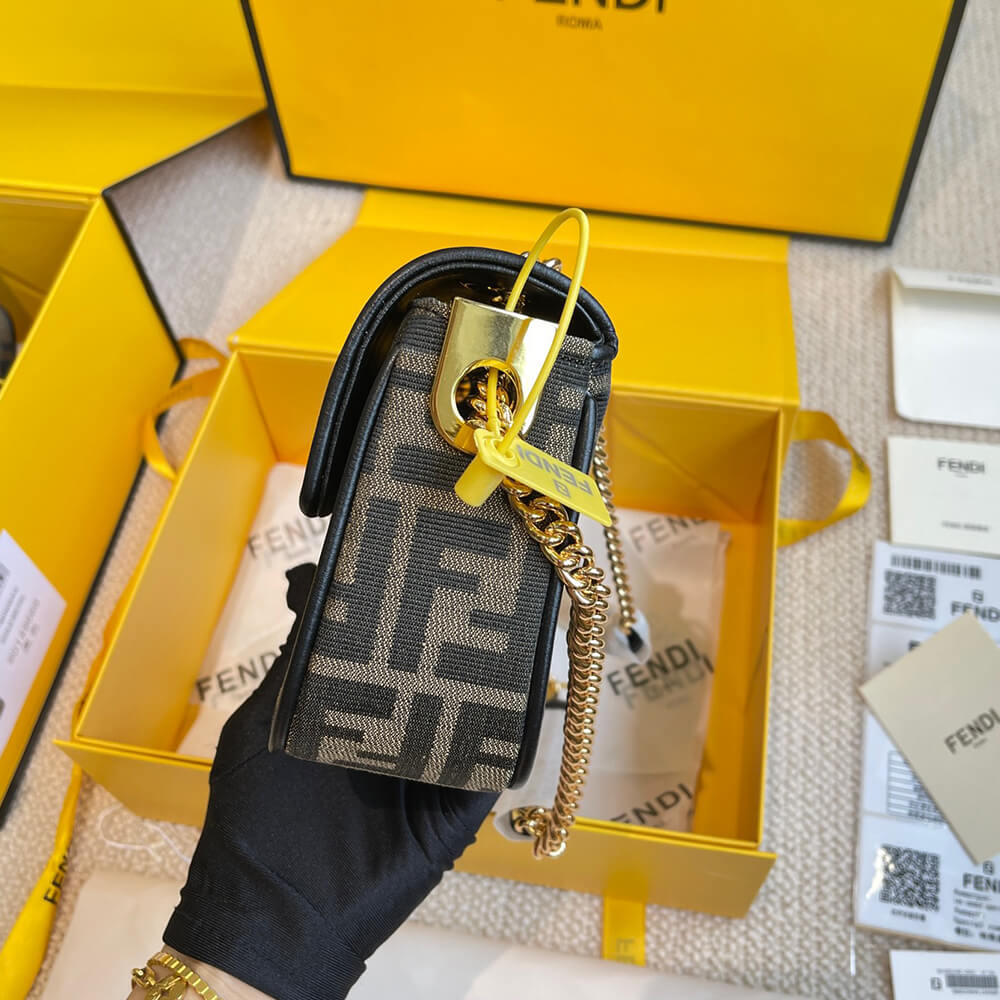 FABRIC Fendi Baguette Chain Midi - Image 5